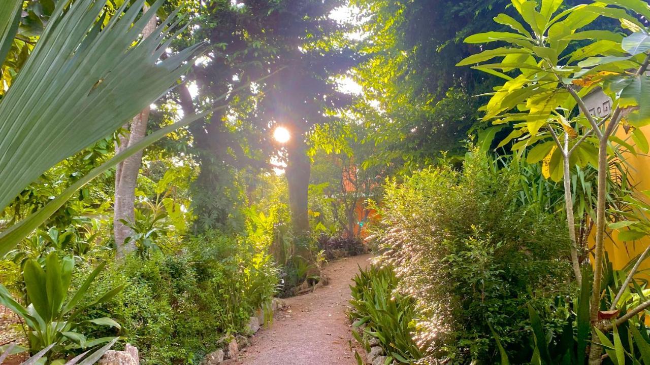 Gardenhotel Macan Che B&B Izamal Exterior foto