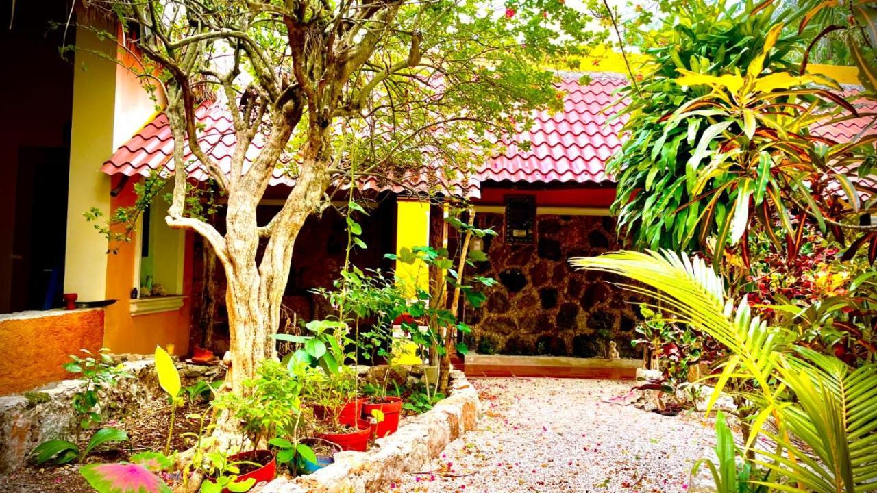 Gardenhotel Macan Che B&B Izamal Exterior foto